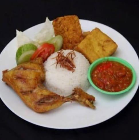Hotel Simpang 7